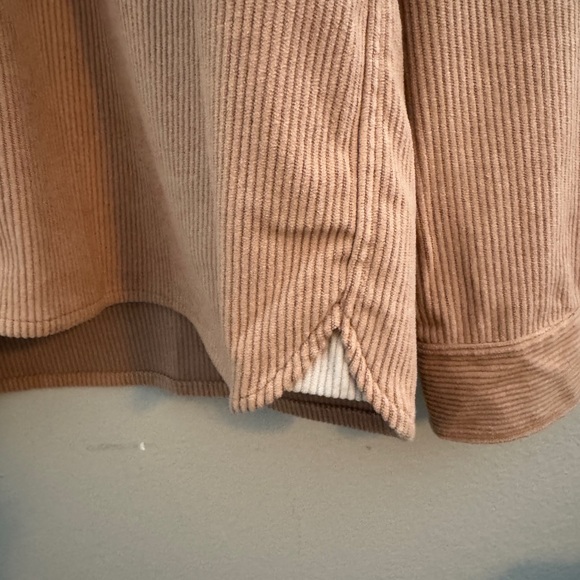 Men’s Corduroy Button Down Shirt - Picture 5 of 9